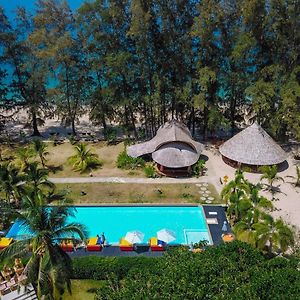 Long Beach Chalet - SHA Plus